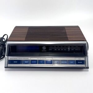 Vintage GE 7-4662C-1980s Green Digital Clock Alarm Radio–Woodgrain Top